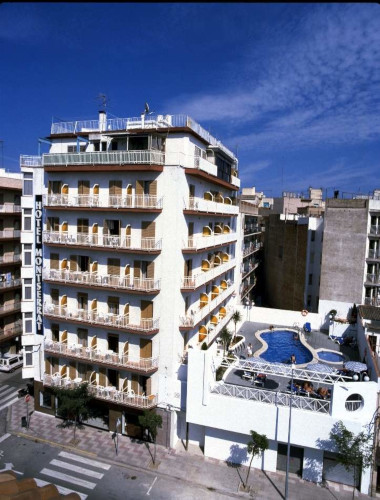 Los inicios:  Fotografía del Hotel Montserrat el año 1996